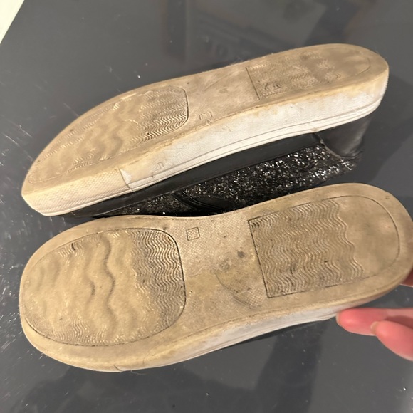 Wink sparkle slip ons - Picture 2 of 2